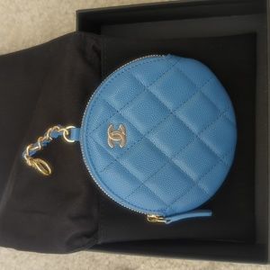 Chanel caviar round coin purse with clip on chain